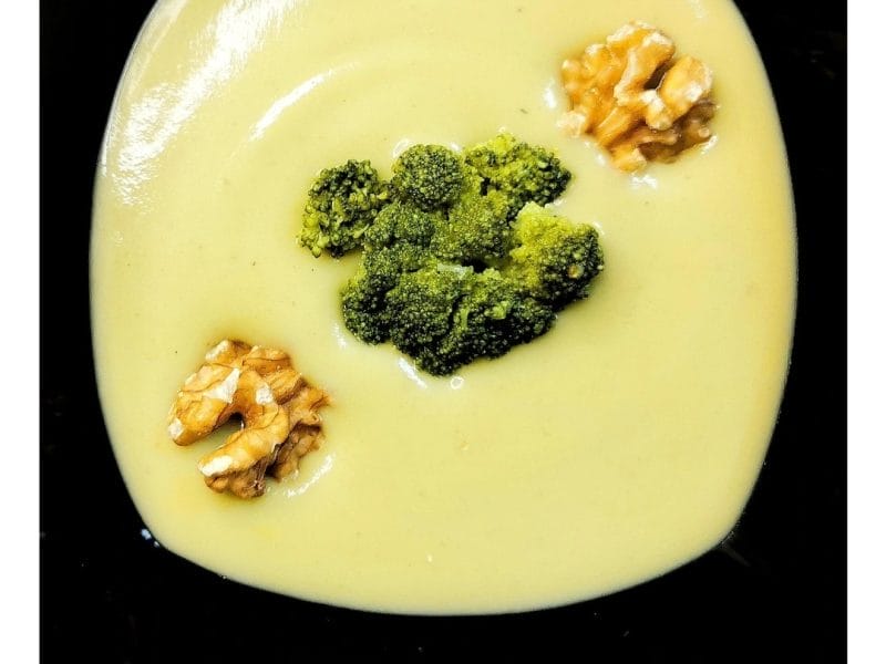 Cliquez pour zoomer ! Soupe de brocolis et pommes de terre Thermomix par oatable