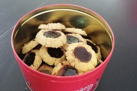 Cliquez pour zoomer ! Jam drops – Biscuits à la confiture Thermomix par Lilinuts67