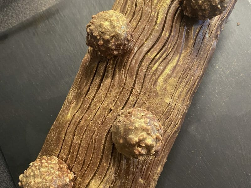 Cliquez pour zoomer ! Bûche Ferrero Rocher Thermomix par nawelle57100