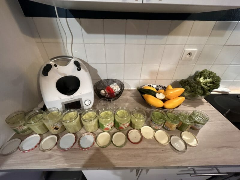Cliquez pour zoomer ! Velouté de courgettes, petits pois et basilic Thermomix par cycyjdn