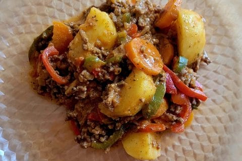 Cliquez pour zoomer ! Boeuf aux poivrons et pommes de terre Thermomix par orelieee