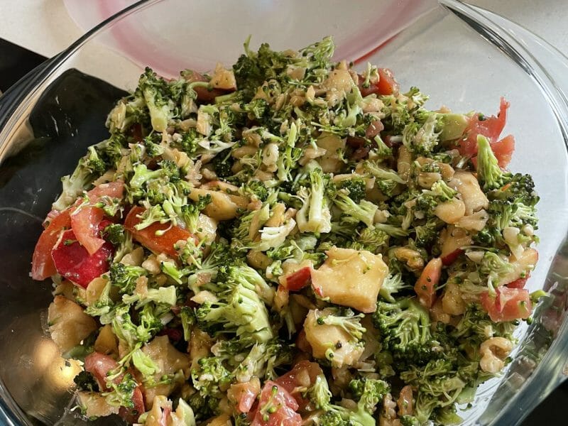 Cliquez pour zoomer ! Salade de brocolis Thermomix par Melolilol