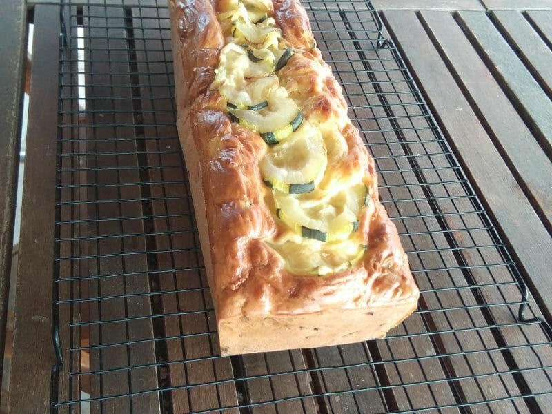 Cliquez pour zoomer ! Cake courgettes et cheddar Thermomix par vivi676