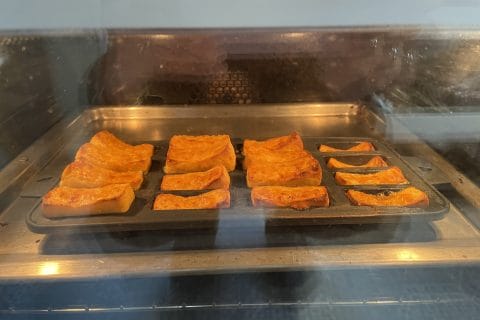 Cliquez pour zoomer ! Mini cannelés chorizo comté Thermomix par sylpimpim