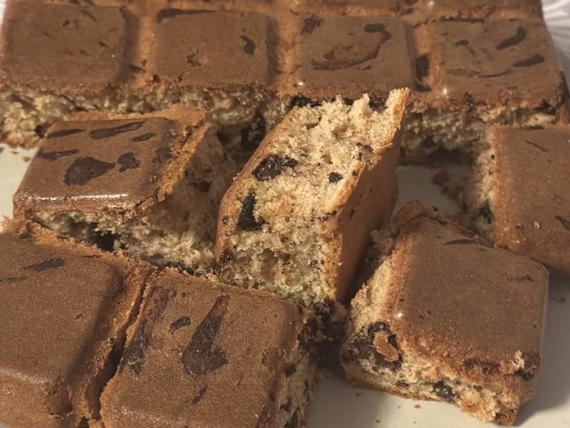 Cliquez pour zoomer ! Cake banane et pépites de chocolat Thermomix par Yas192