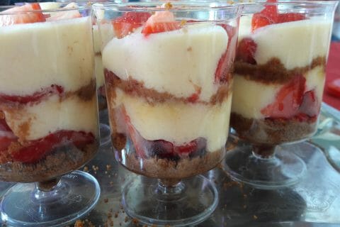Cliquez pour zoomer ! Tiramisu aux framboises et spéculoos au Thermomix