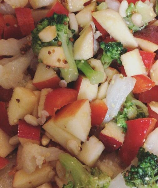 Cliquez pour zoomer ! Salade de brocolis Thermomix par Chloe-Lucy-Paris