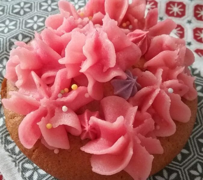 Cliquez pour zoomer ! Cupcakes à la framboise Thermomix par Patoche44