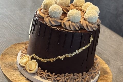 Cliquez pour zoomer ! Layer cake Kinder Bueno Thermomix par thermomix_khawla