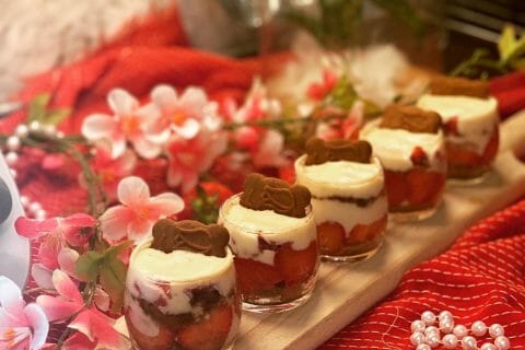 Cliquez pour zoomer ! Tiramisu aux fraises en verrines Thermomix par thermomix_khawla