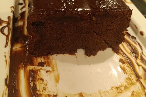 Cliquez pour zoomer ! Cake chocolat noisettes fondant Thermomix par flave50