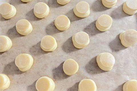 Cliquez pour zoomer ! Choux craquelin fraises chantilly Thermomix par alexia_260