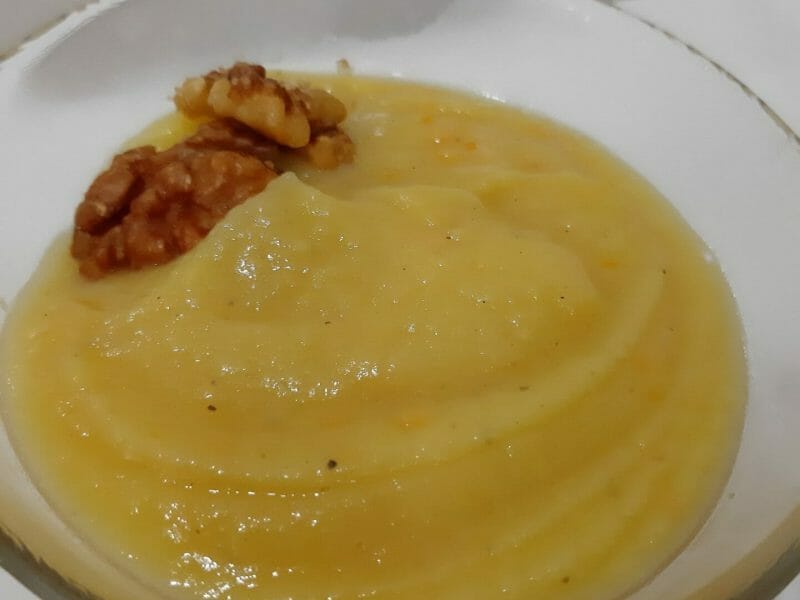 Cliquez pour zoomer ! Compote de pommes, bananes et miel Thermomix par Misou