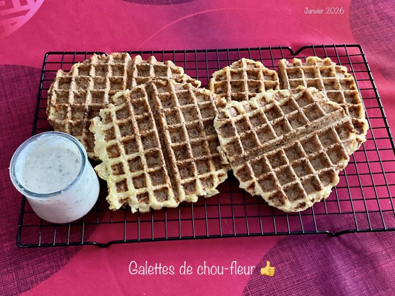 Cliquez pour zoomer ! Galettes de chou-fleur et sauce yaourt Thermomix par NONO67