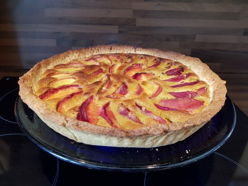 Cliquez pour zoomer ! Tarte aux pêches jaunes et pistache Thermomix par Neptunya