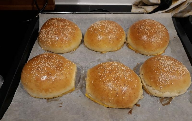 Cliquez pour zoomer ! Pains hamburger Thermomix par deborabou