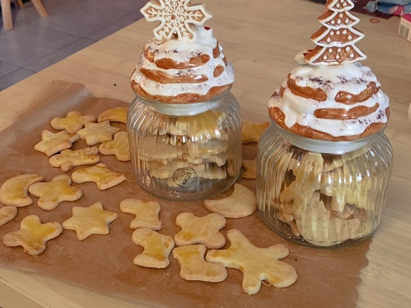 Cliquez pour zoomer ! Sablés de Noël Thermomix par jennipimpim