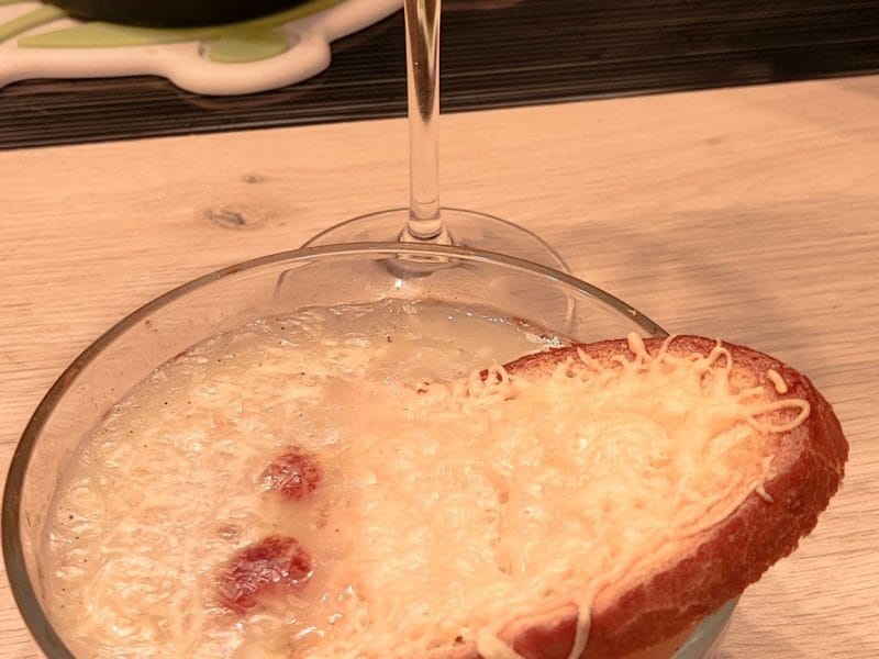 Cliquez pour zoomer ! Gratinée à l’oignon Thermomix par jennipimpim