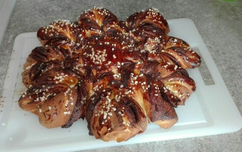 Cliquez pour zoomer ! Brioche étoilée au Nutella Thermomix par calimeroe