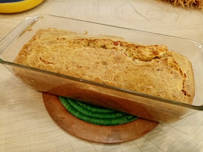 Cliquez pour zoomer ! Cake chèvre, noisettes et lardons Thermomix par J2m13