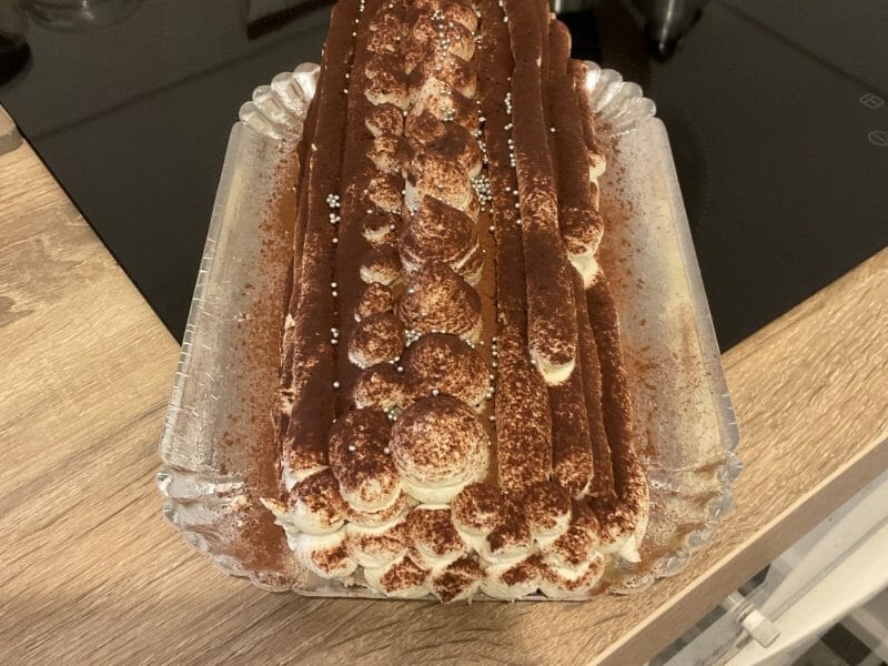 Cliquez pour zoomer ! Bûche Tiramisu Thermomix par Coco