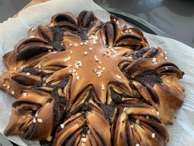 Cliquez pour zoomer ! Brioche étoilée au Nutella Thermomix par Marinoux