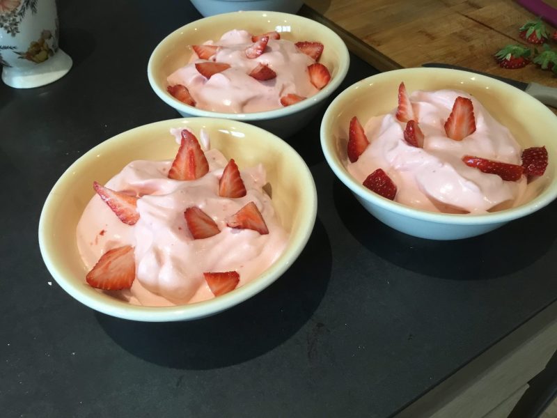 Cliquez pour zoomer ! Mousse de fraises Thermomix par cat59600