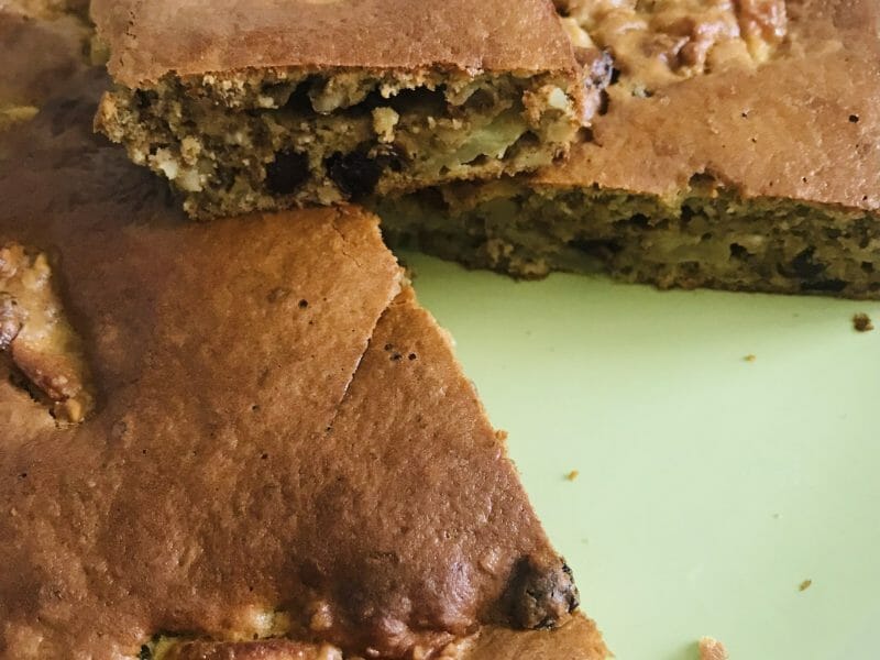 Cliquez pour zoomer ! Gâteau aux pommes, noix et raisins secs Thermomix par sylloucook