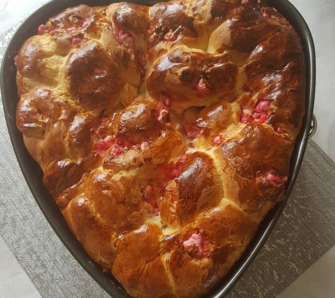 Cliquez pour zoomer ! Brioche aux pralines roses Thermomix par rima44