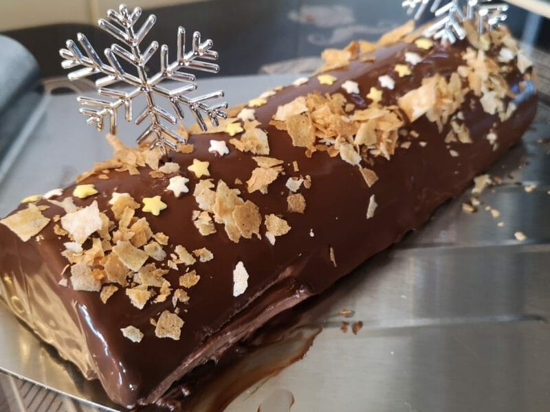 Cliquez pour zoomer ! Bûche mousse au chocolat Thermomix par Lovyjess