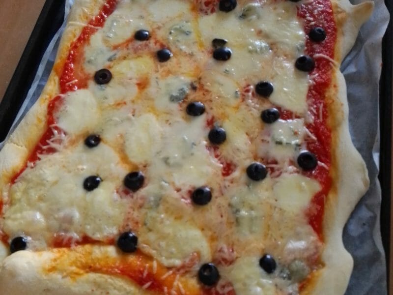 Cliquez pour zoomer ! Pizza 4 fromages Thermomix par Bellecarotte