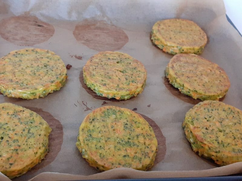 Cliquez pour zoomer ! Galettes de brocolis Thermomix par debou27