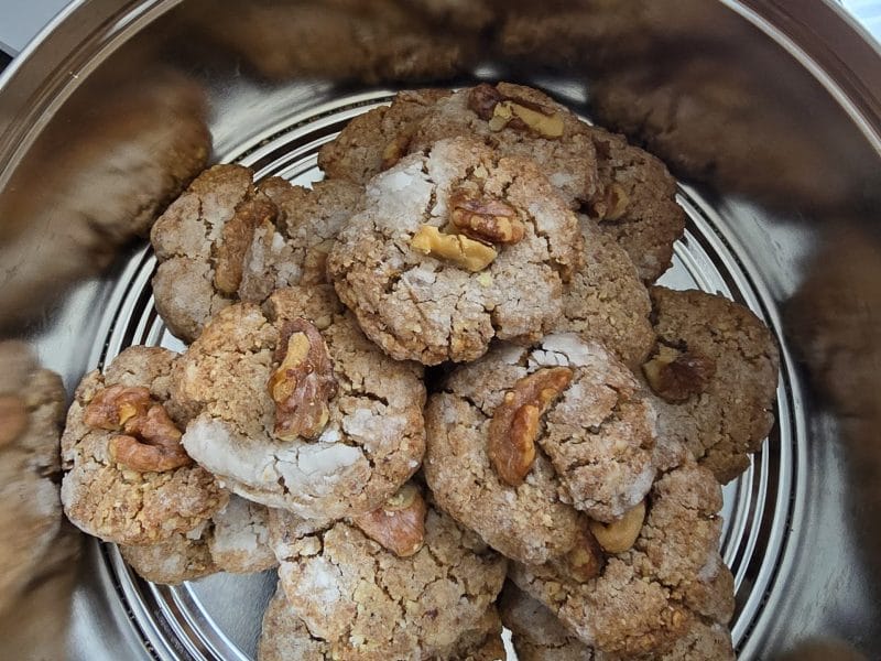 Cliquez pour zoomer ! Ghribas aux noix et amandes Thermomix par Anaïs