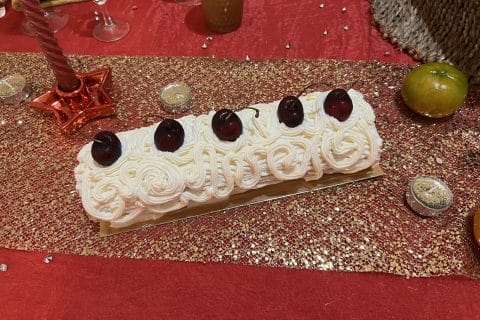 Cliquez pour zoomer ! Bûche de Noël framboises et chocolat blanc Thermomix par tipoul