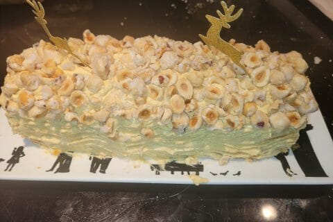 Cliquez pour zoomer ! Bûche pralinée aux éclats de noisettes caramélisés Thermomix par valerty