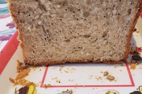 Cliquez pour zoomer ! Pain de mie aux blancs d’oeufs et aux graines de céréales Thermomix par caroline_848