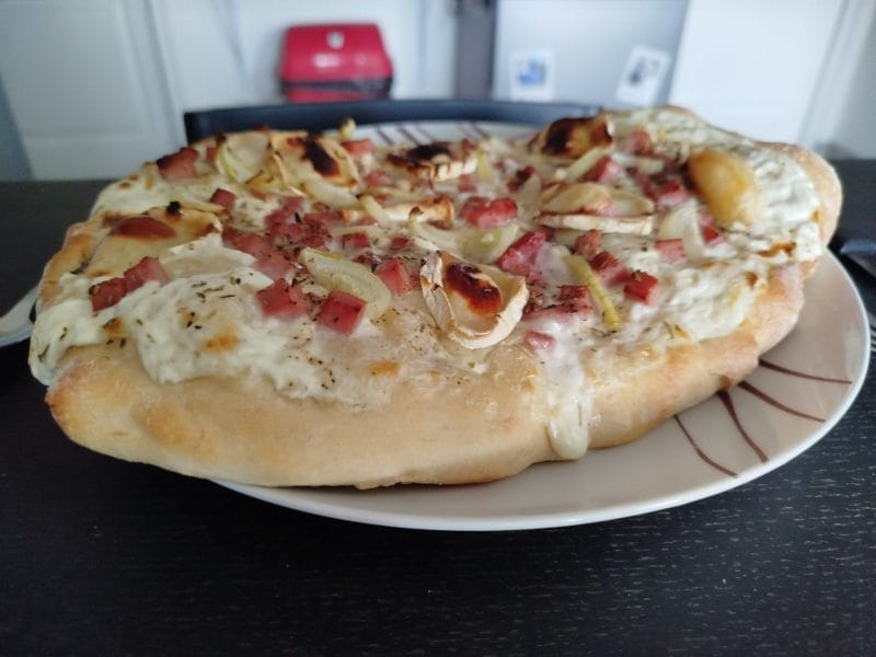 Cliquez pour zoomer ! Fougasse chèvre et lardons Thermomix par AngelNoe