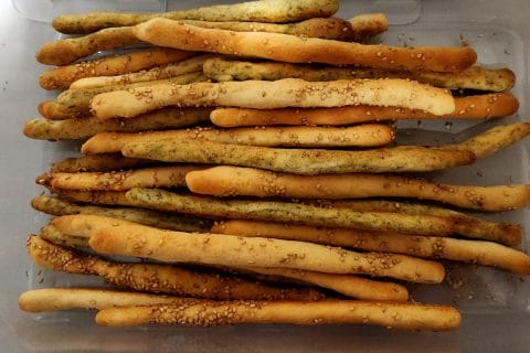 Cliquez pour zoomer ! Gressins parmesan basilic Thermomix par Kent