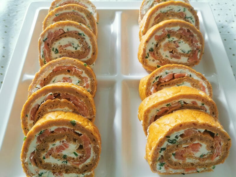 Roulé à la tomate, saumon et fromage au Thermomix - Cookomix