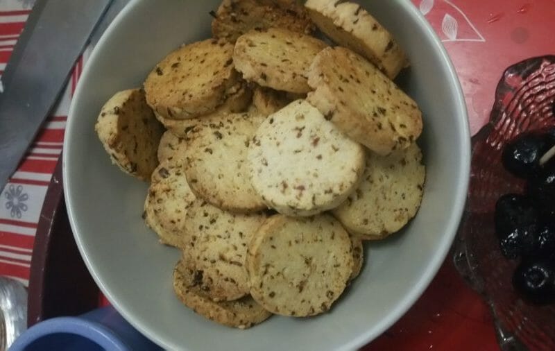 Cliquez pour zoomer ! Biscuits apéritif crème et oignon Thermomix par Ileria