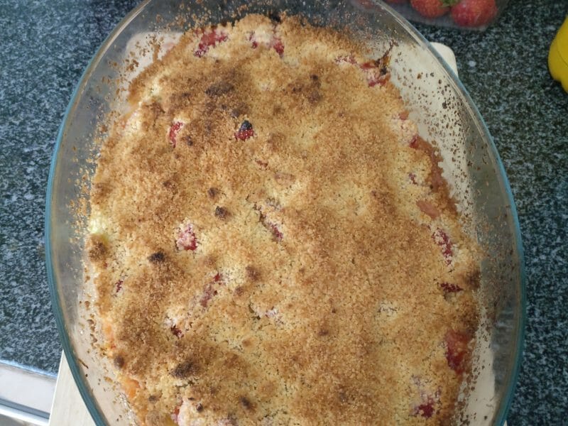 Cliquez pour zoomer ! Crumble fraise rhubarbe et noix de coco Thermomix par OriannEmma