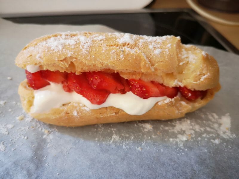 Cliquez pour zoomer ! Éclairs fraises chantilly Thermomix par Babou 🐒