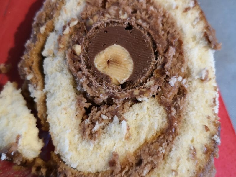 Cliquez pour zoomer ! Bûche Ferrero Rocher Thermomix par Babou 🐒
