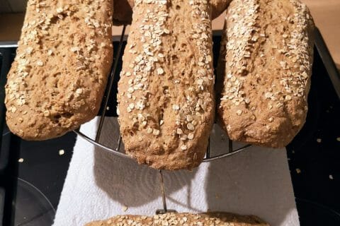 Cliquez pour zoomer ! Pain aux flocons d’avoine et au miel Thermomix par Babou 🐒