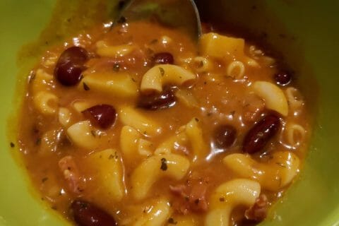 Cliquez pour zoomer ! Soupe aux haricots rouges et coquillettes Thermomix par Babou 🐒