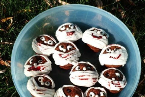 Cliquez pour zoomer ! Cupcakes momie au Thermomix