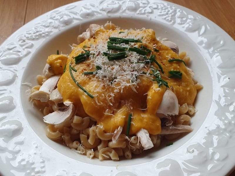 Cliquez pour zoomer ! Tortiglioni à la crème de butternut confite au four Thermomix par sarahgdsm