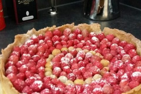 Cliquez pour zoomer ! Tartelettes framboises sur crème d’amande et pistache au Thermomix