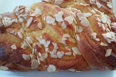Cliquez pour zoomer ! Brioche à la crème d’amande au Thermomix
