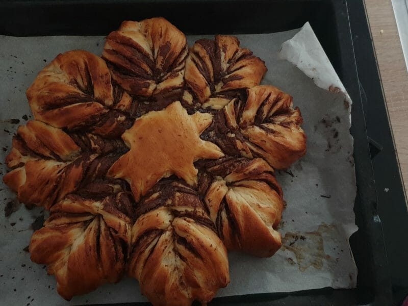 Cliquez pour zoomer ! Brioche étoilée au Nutella Thermomix par LYSOU5687